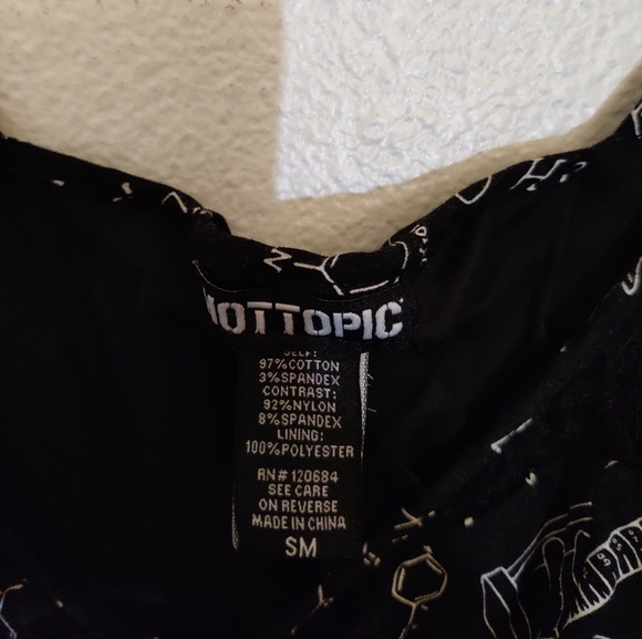 Hot Topic Dress - Picture 4 of 6